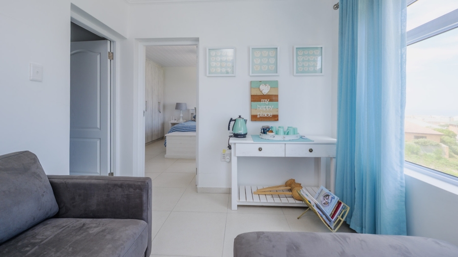 4 Bedroom Property for Sale in Oceanview Heights Western Cape